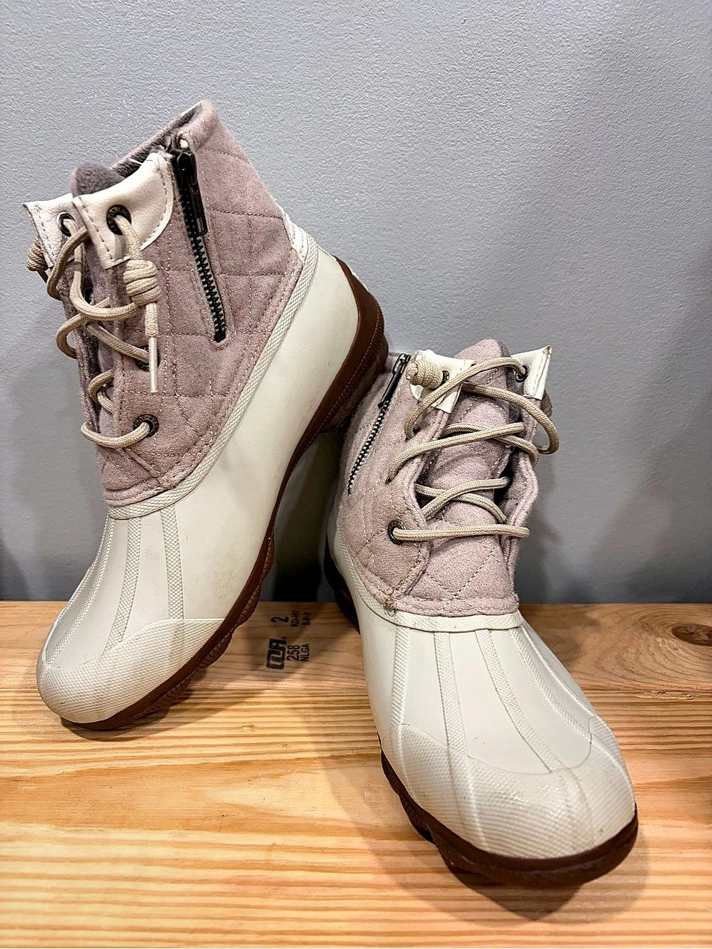 Sperry Saltwater Women's Winter Boots Pink & White US 6M